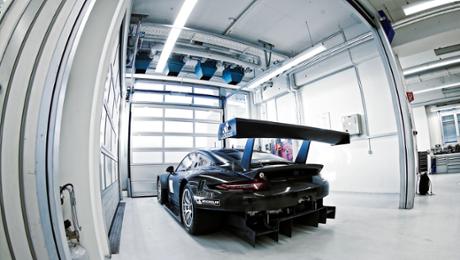Die Entwicklungsgeschichte des neuen Porsche 911 RSR