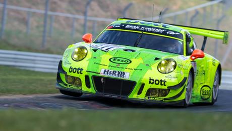 Porsche-Fahrer in der „Grünen Hölle“