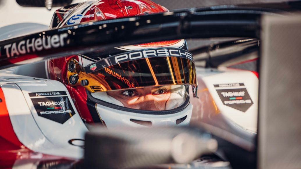 Pascal Wehrlein, Formel E Werksfahrer, Porsche 99X Electric Gen3, 2023, Porsche AG