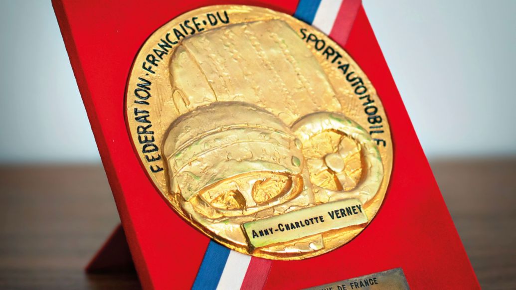 Medaille, Anny-Charlotte Verney, 2024, Porsche AG
